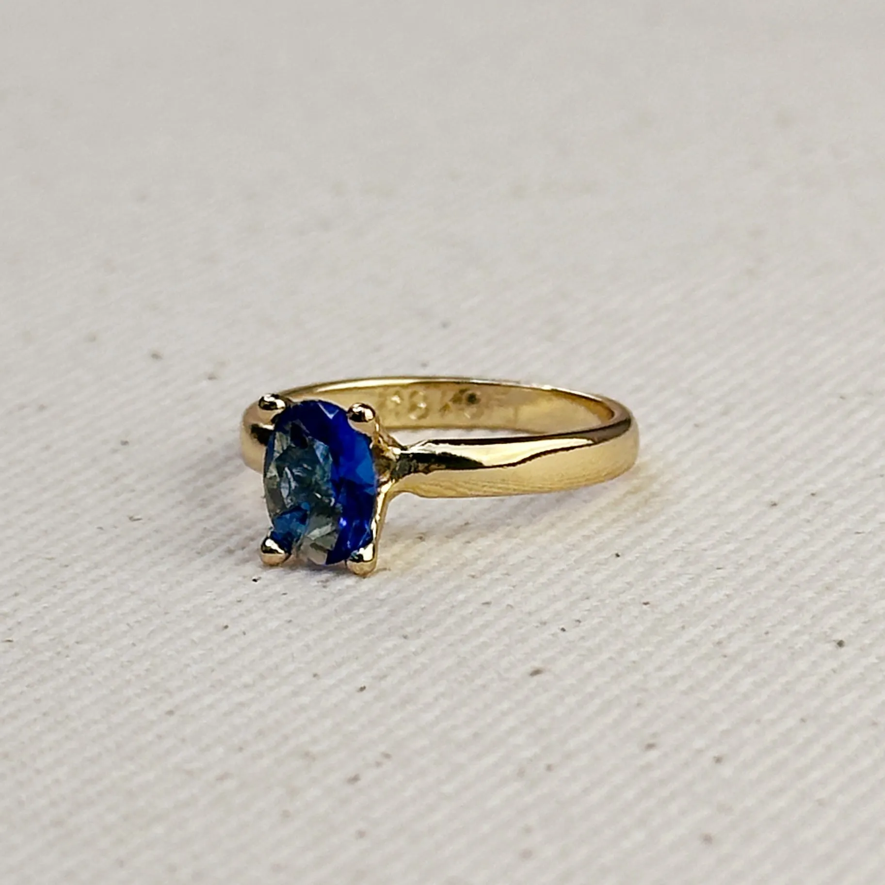 18k Gold Filled Royal Blue Solitaire Ring