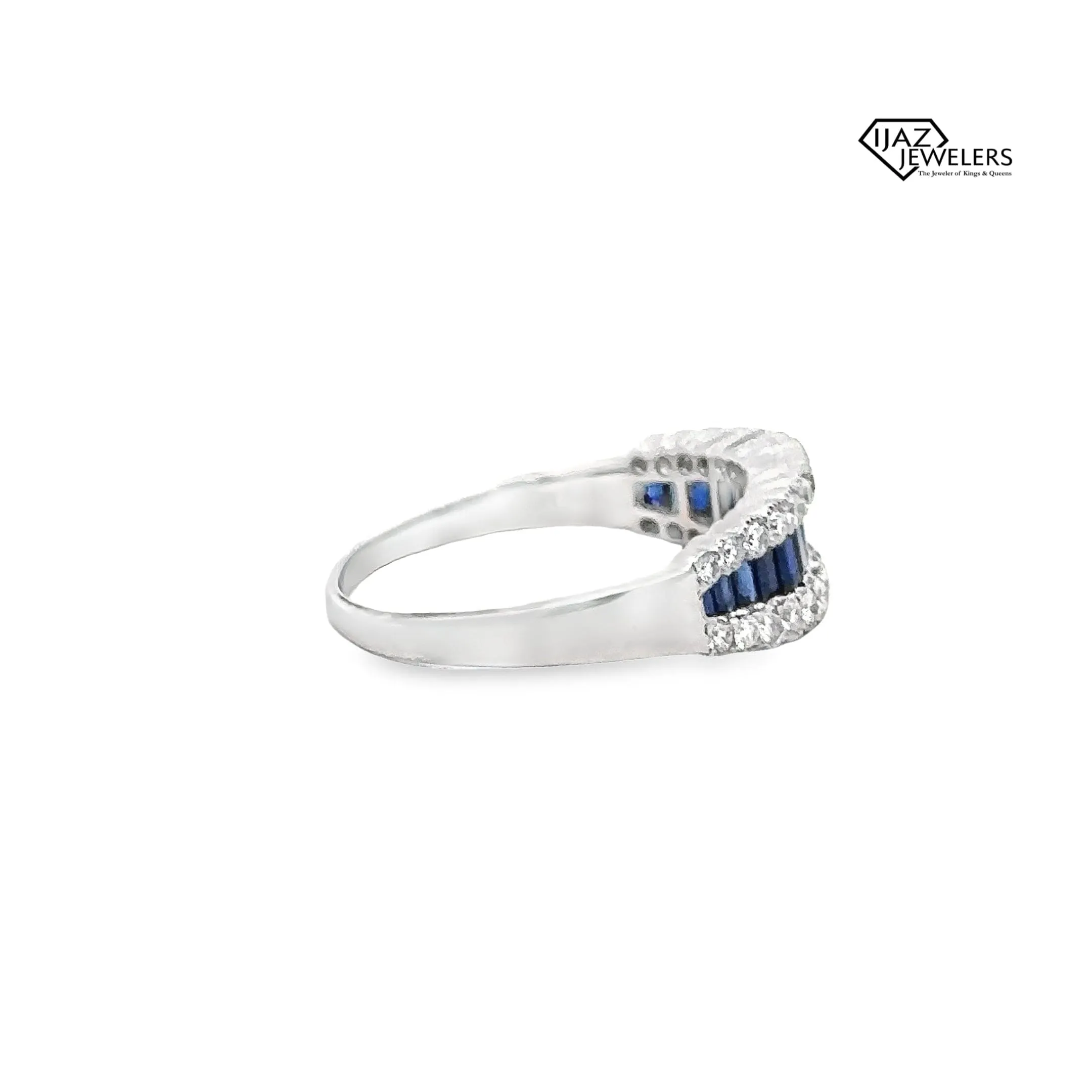 18K White Gold Diamond And Sapphire Ring