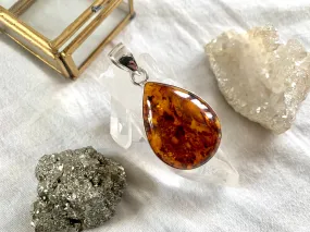 Amber Akoni Pendant - Teardrop