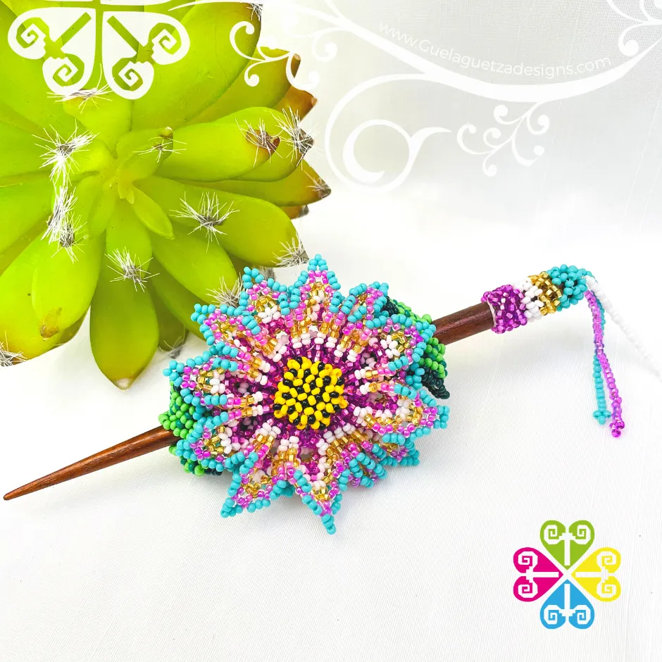 Beaded Daysi Hair Brooch