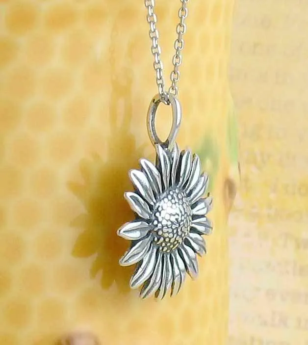 Lively Sunflower Pendant