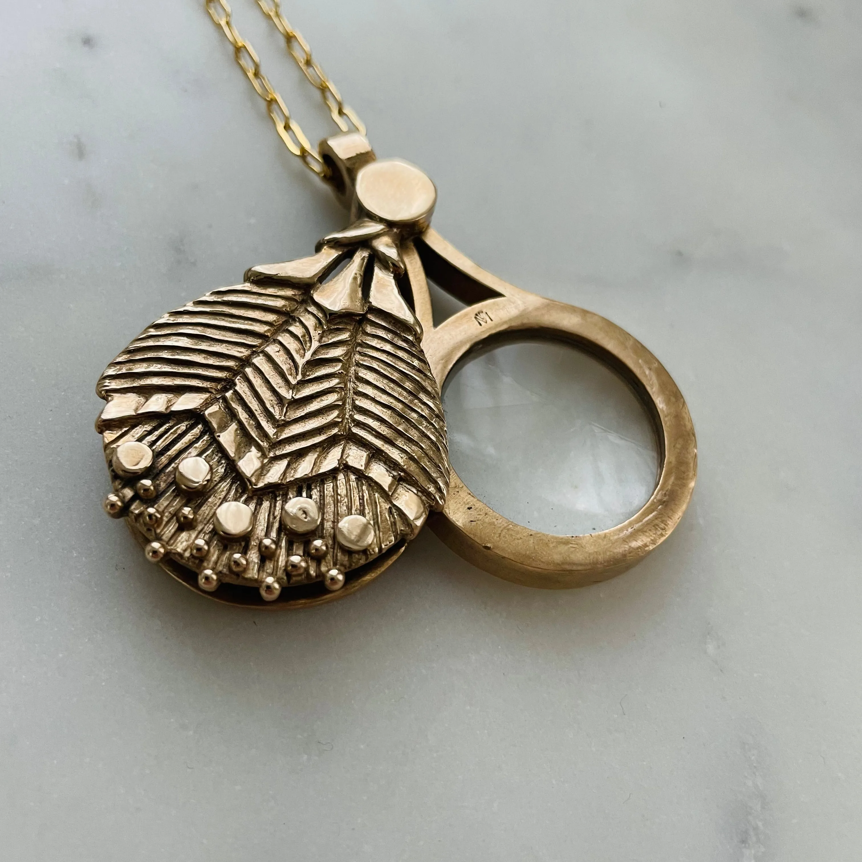 LOUPE PENDANT