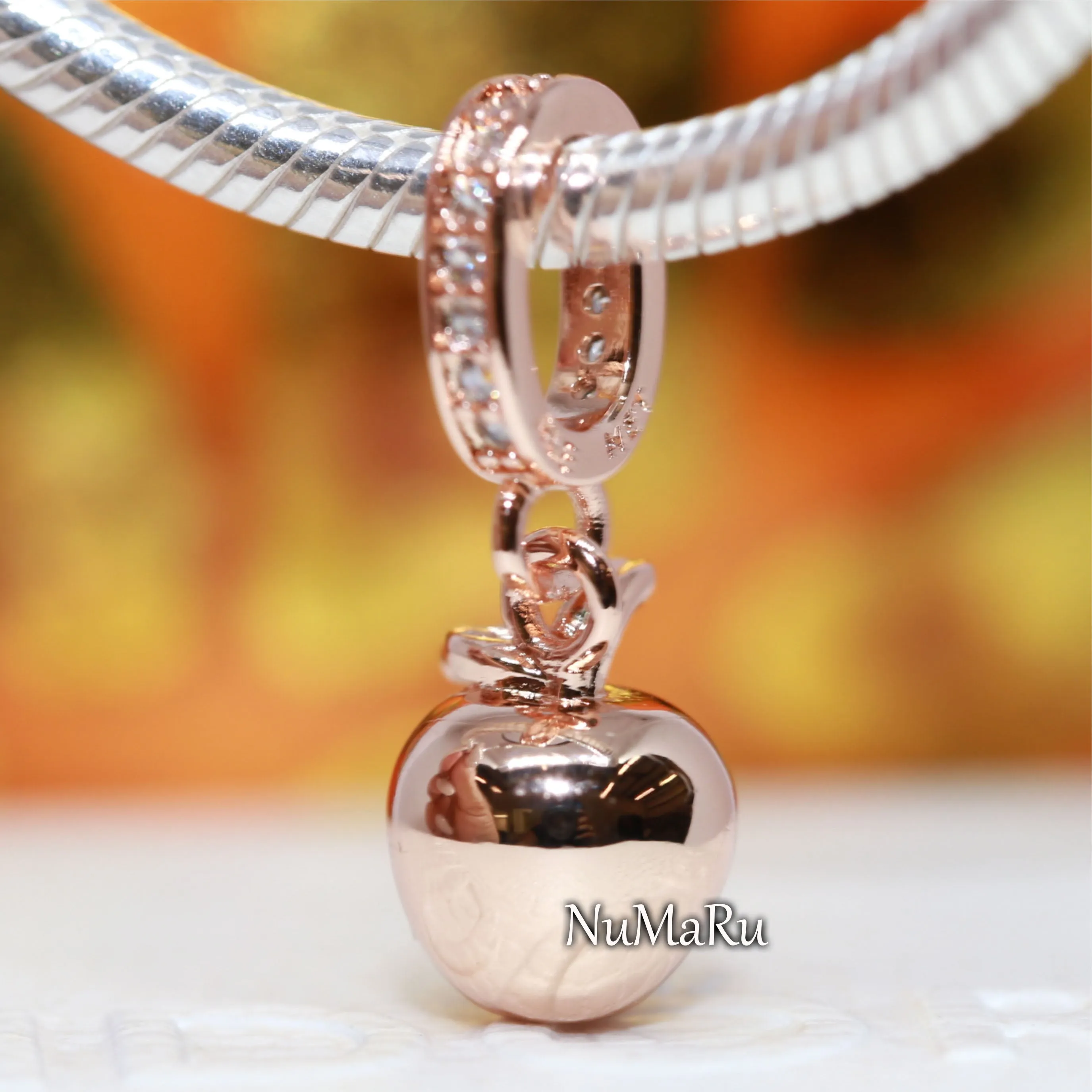 Rose Apple Pendant 789080C01