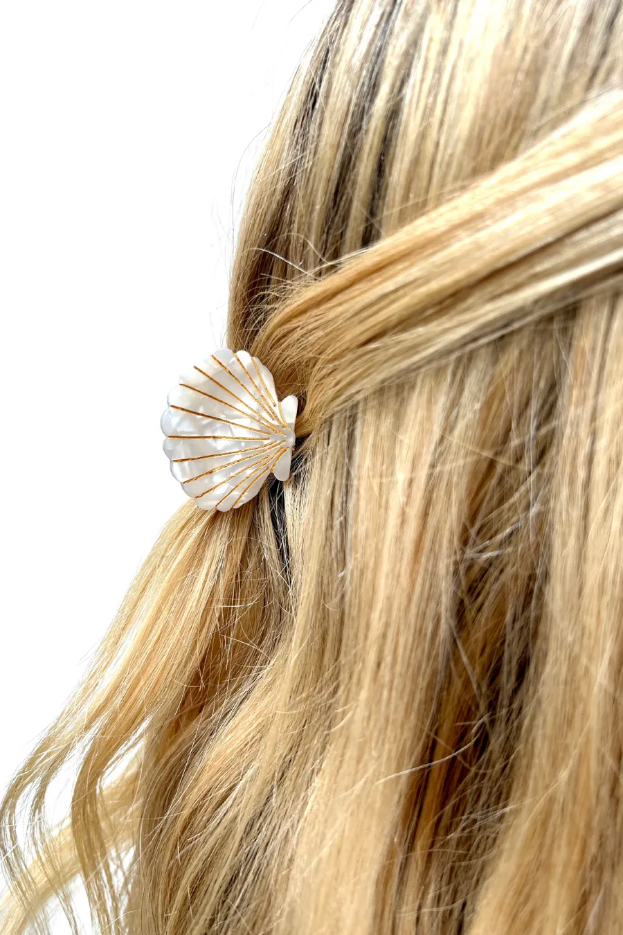 Shell Hair Clip / Pearl White