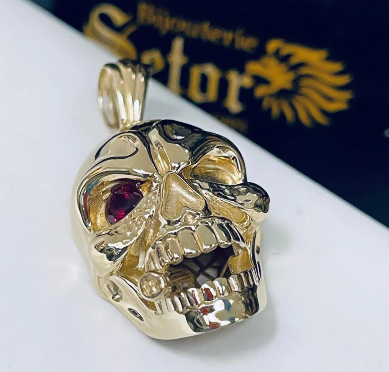 Skull  pendant