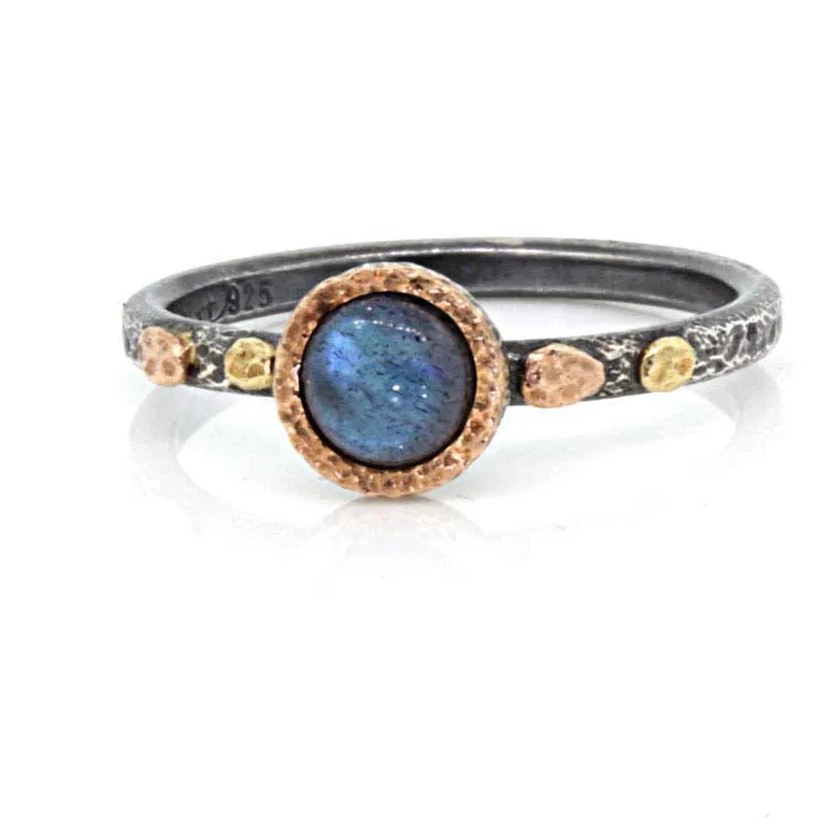 Textured Pebbles Skinny Labradorite Ring