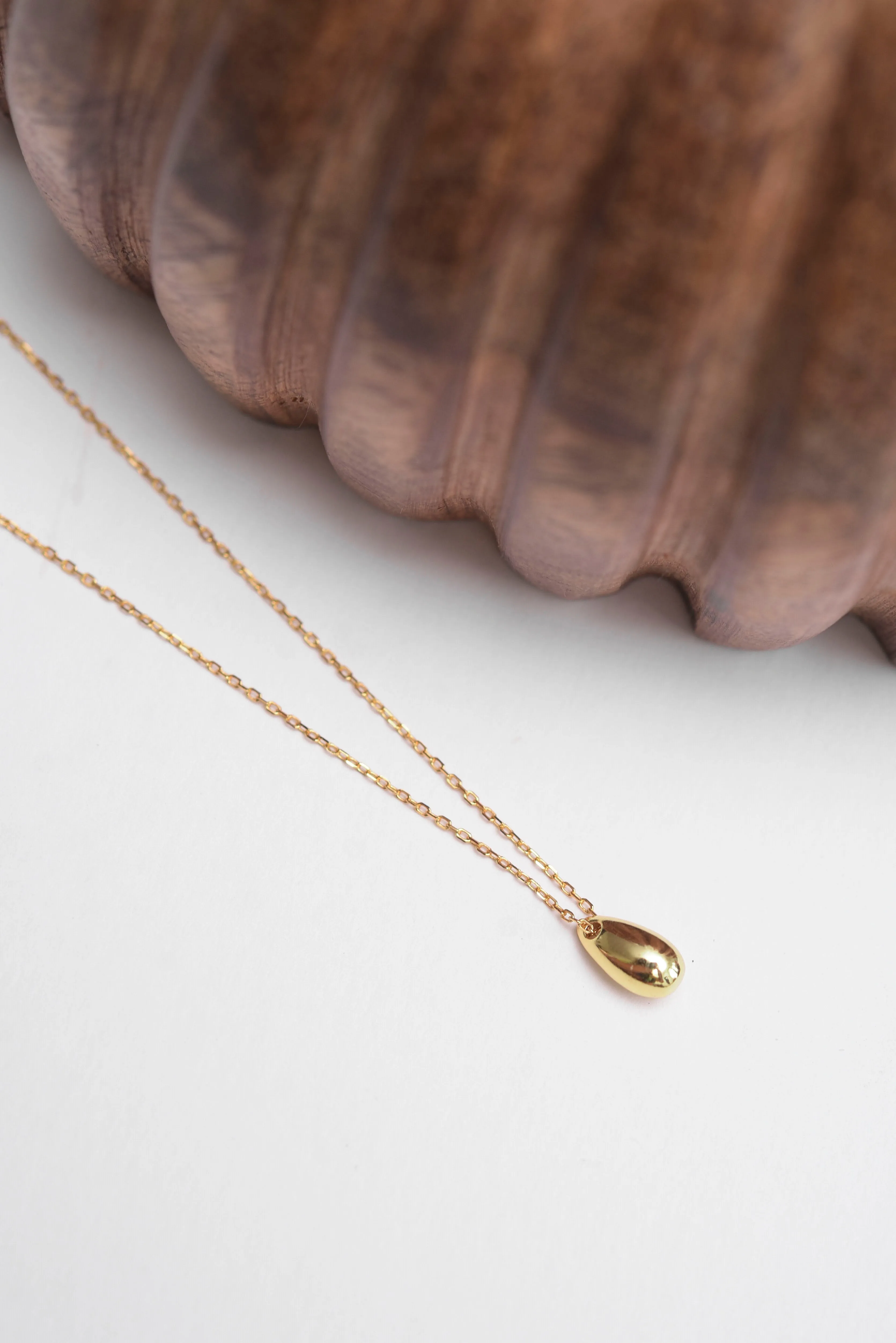 Water Drop Necklace in Gold